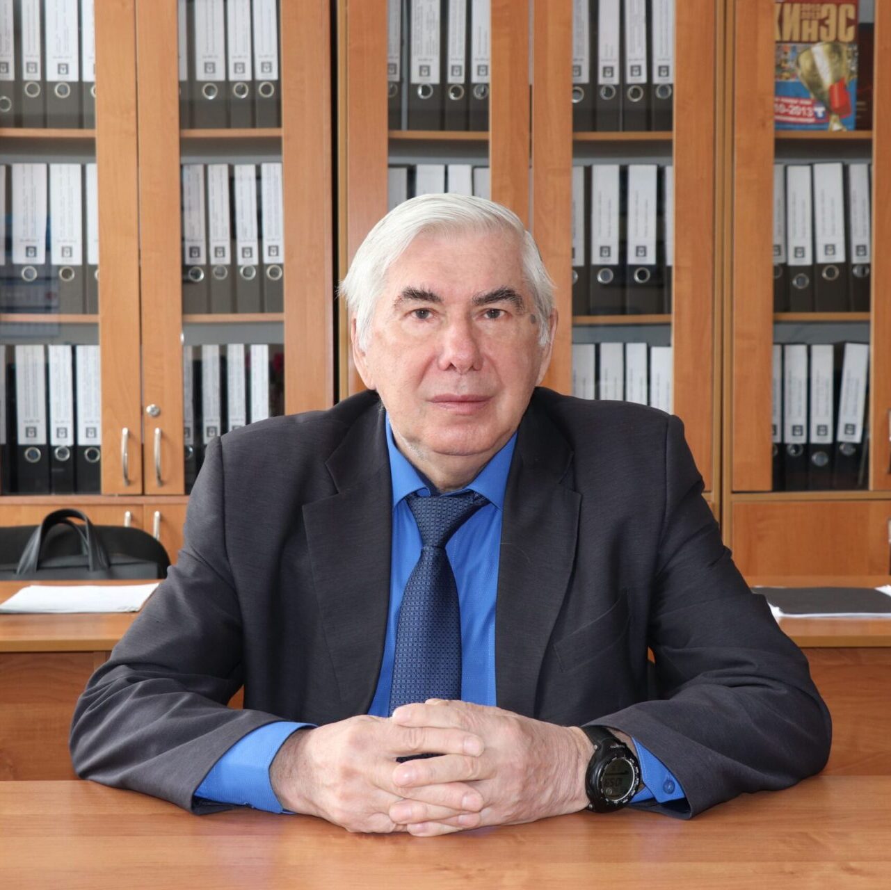 <p><strong>Кораблев Валерий Анатольевич </strong></p><p>«Қазақстан Республикасының еңбек сіңірген туризм нұсқаушысы» атағының иегері, профессор, «Қазақстан Республикасы Туризмі саласының құрметті қызметкері», «Ресейдің еңбек сіңірген саяхатшысы», «2015 жылғы БАҚ-тардағы туристік ең үздік жарияланымдар» дипломы</p>