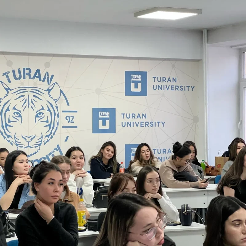 Воркшоп «Future Career Development» от выпускницы университета «Туран»