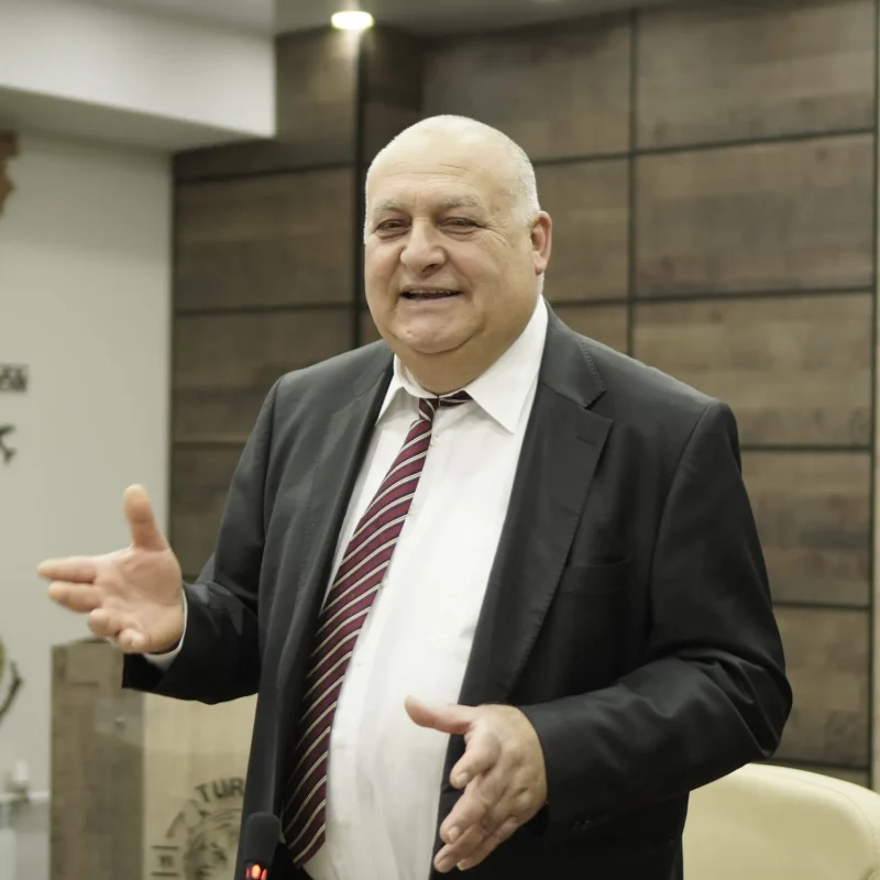 Visiting foreign professor Huseyin Uzunboylu (North Cyprus) conducted doctoral studies