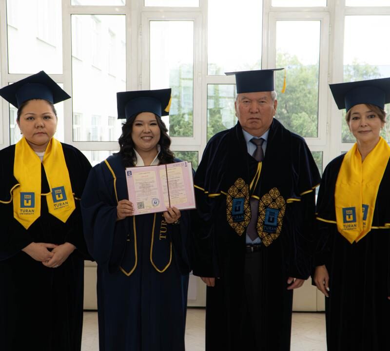 Вручение дипломов доктора философии PhD Салкынбаевой Фатиме Давитбаевне и Есахметовой Ляйле Муратбековне